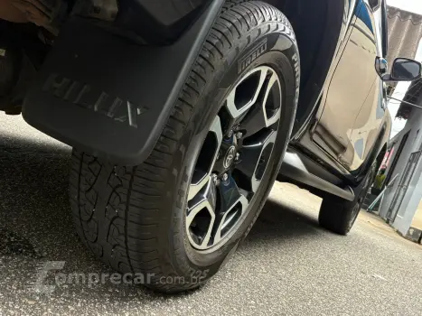 HILUX 2.8 D-4d Turbo CD SRX 4X4