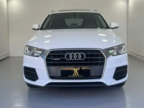 Audi Q3 2.0 TFSI Ambiente Quattro S Tronic 4 portas