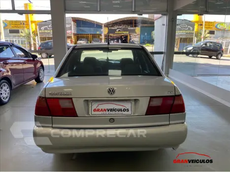 SANTANA 2.0 MI 8V GASOLINA 4P MANUAL