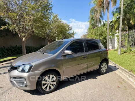 Toyota ETIOS 1.5 X Plus 16V 4 portas