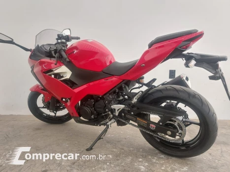 KAWASAKI NINJA 400