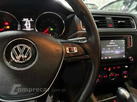 JETTA 2.0 COMFORTLINE FLEX 4P TIPTRONIC