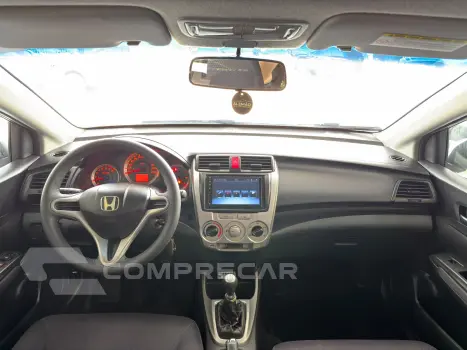 CITY 1.5 DX Sedan 16V