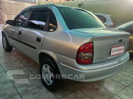 CLASSIC - 1.0 MPFI LIFE 8V 4P MANUAL