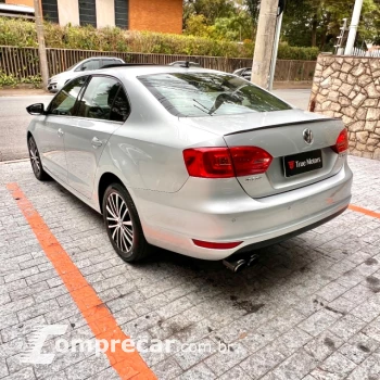 JETTA 2.0 TSI Highline 211cv