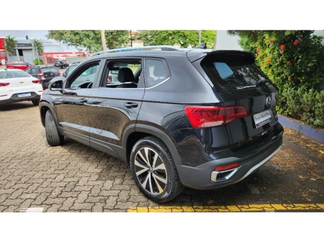 TAOS 1.4 250 TSI TOTAL FLEX HIGHLINE AUTOMÁTICO