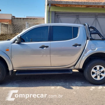 Mitsubishi L200 TRITON 2.4 HLS 4X2 CD 16V 4 portas