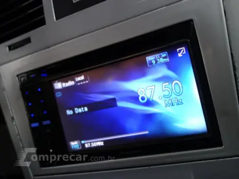 VECTRA SEDAN - 2.0 MPFI ELEGANCE 8V 4P MANUAL