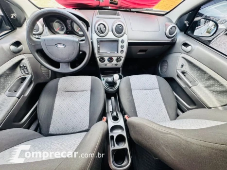 FIESTA 1.6 MPI Class Hatch 8V