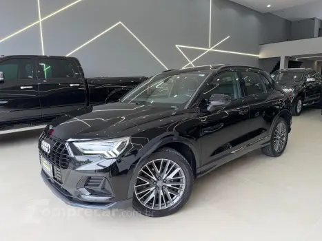 Audi Q3 1.4 35 TFSI Black S Line S Tronic 4 portas