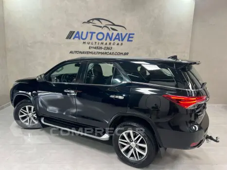 Hilux SW4 2.8 16V 4P SRX 4X4 7 LUGARES TURBO DIESEL AUTOMÁTI