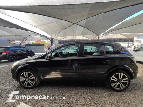 VECTRA 2.0 MPFI GT HATCH 8V FLEX 4P MANUAL