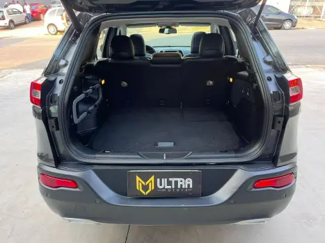 Cherokee Limited 3.2 4x4 V6 Aut.