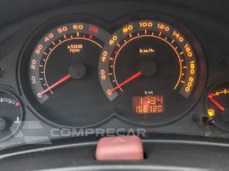 CELTA 1.0 MPFI Life 8V