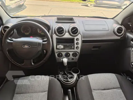 FIESTA 1.6 Rocam SE Sedan 8V