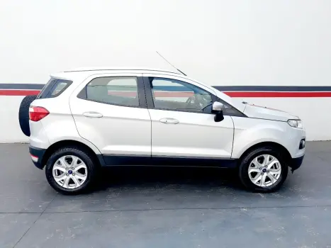 EcoSport TITANIUM 1.6 16V Flex 5p