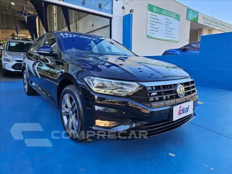 JETTA 1.4 250 TSI TOTAL FLEX R-LINE TIPTRONIC