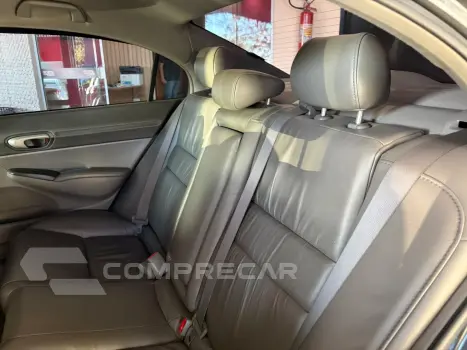 CIVIC 1.8 LXS 16V GASOLINA 4P AUTOMÁTICO