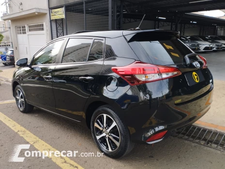 Yaris Hatch 1.5 16V 4P FLEX XLS CONNECT MULTIDRIVE AUTOMÁTIC