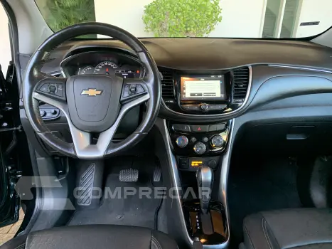 TRACKER 1.4 16V Turbo Midnight