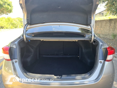 YARIS 1.5 16V Sedan XL Live
