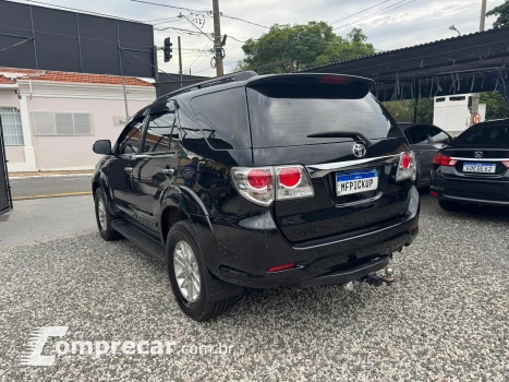 HILUX SW4 3.0 SRV 4X4 7 Lugares 16V Turbo Intercooler