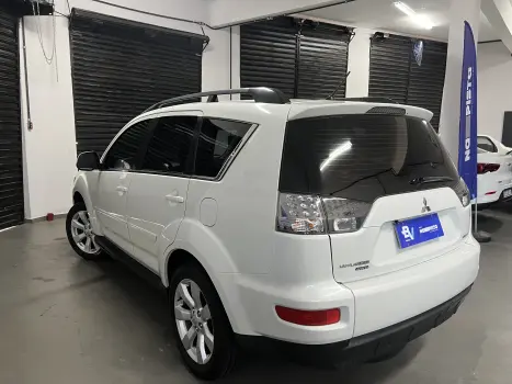 Mitsubishi OUTLANDER 3.0 GT 4X4 V6 24V 4 portas