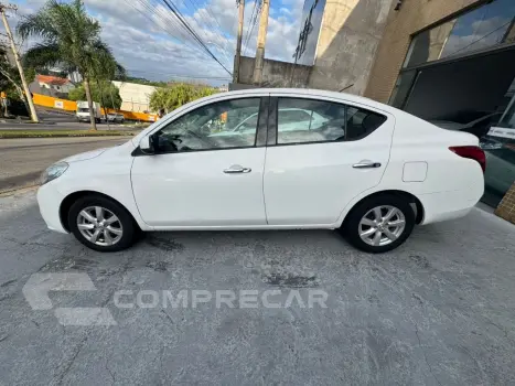 VERSA SL 1.6 16V Flex Fuel 4p Mec.