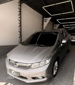 Honda CIVIC 1.8 LXS 16V 4 portas