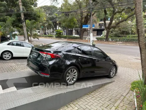 COROLLA 1.8 VVT-I Hybrid Altis