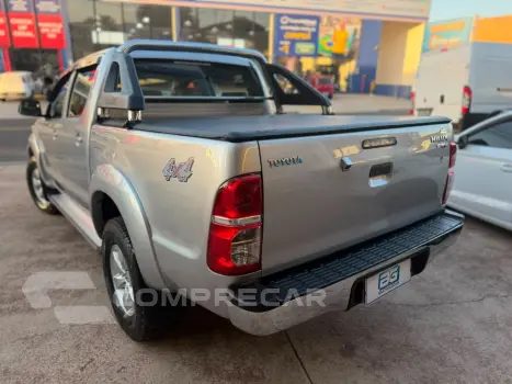 Hilux CD SRV 4x4 2.7 Flex 16V Aut.