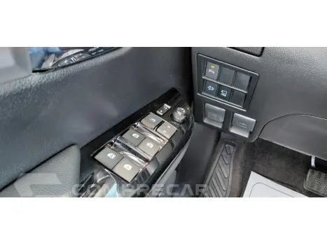HILUX 2.8 D-4D TURBO DIESEL CD SRX 4X4 AUTOMÁTICO