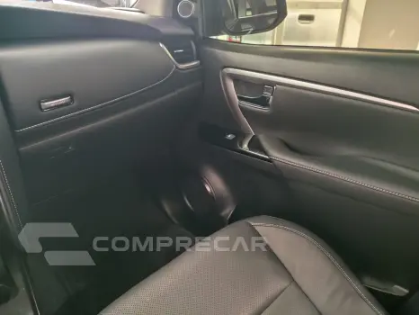 HILUX SW4 SXR PLATINUM 7 LUGARES