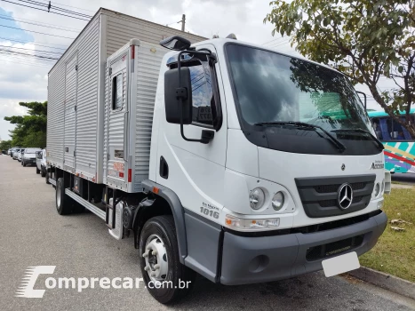 Accelo 1016 (Baú + Cabine Suplementar)
