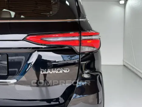 HILUX SW4 2.8 SRX Diamond 4X4 7 Lugares 16V Turbo Intercoole