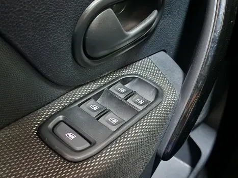 LOGAN Zen Flex 1.0 12V 4p Mec.