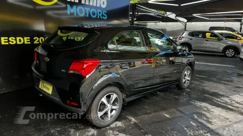 Onix Hatch 1.4 4P FLEX LTZ AUTOMÁTICO