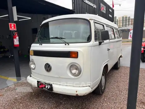 Volkswagen KOMBI 4 portas