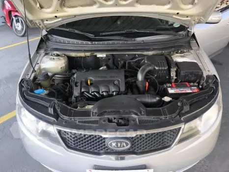 CERATO 1.6 EX Sedan 16V