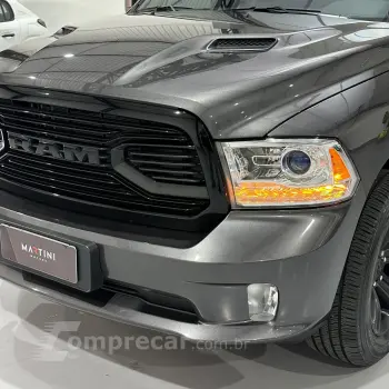 CLASSIC LARAMIE 5.7 CD V8 4X4 Aut.