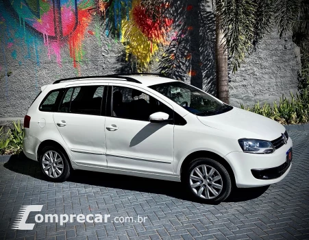 Volkswagen SPACEFOX 1.6 MI Trend 8V 4 portas