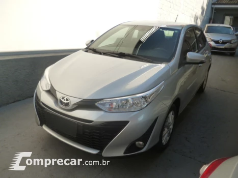 Toyota YARIS 1.3 16V XL 4 portas
