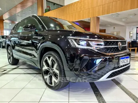 TAOS 1.4 250 TSI HIGHLINE