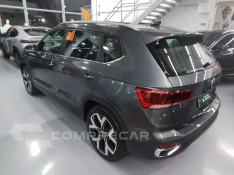 TAOS 1.4 250 TSI TOTAL FLEX HIGHLINE AUTOMÁTICO