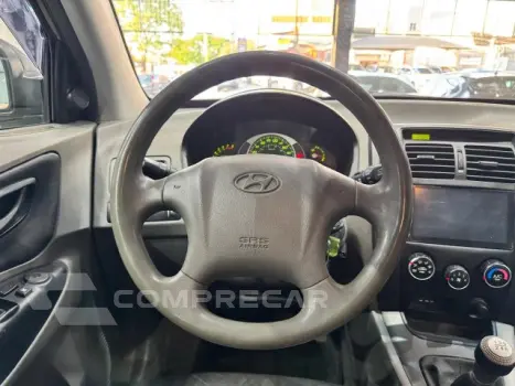 TUCSON - 2.0 GL 2WD 16V 4P MANUAL