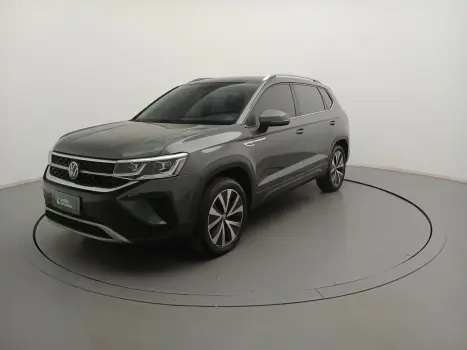 Volkswagen TAOS 1.4 250 TSI TOTAL FLEX HIGHLINE AUTOMÁTICO 4 portas