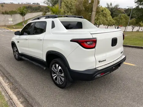 TORO 2.0 16V TURBO DIESEL ULTRA 4WD AT9