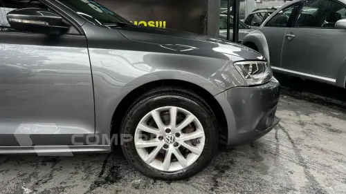 Jetta 2.0 4P FLEX AUTOMÁTICO