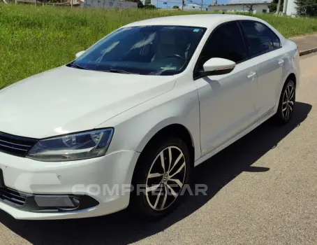 Jetta 2.0 4P FLEX COMFORTLINE TIPTRONIC AUTOMÁTICO