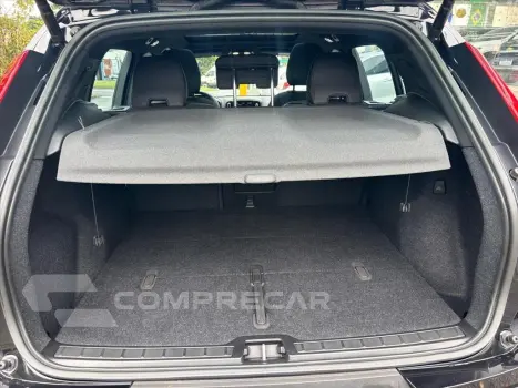 XC40 P8 RECHARGE TWIN ELECTRIC ULTIMATE AWD